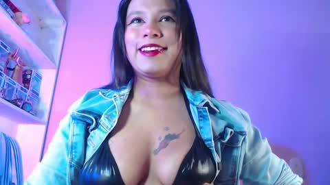 Im Evy online show from January 14, 4:40 pm