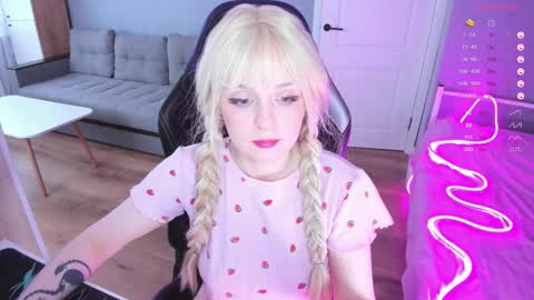  Amy  online show from March 2, 11:17 am