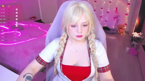  Amy  online show from February 27, 9:54 am