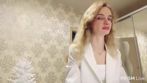 eximi online show from February 7, 10:57 pm