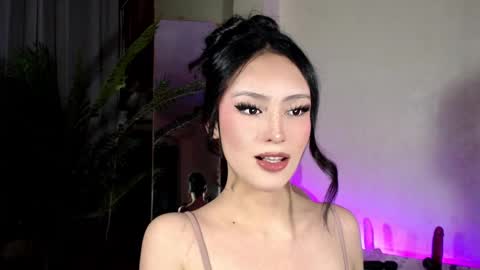 Candy  online show from February 1, 12:47 pm