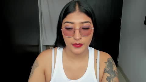 Emily online show from December 17, 6:31 pm