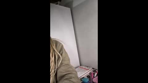 Aimee online show from March 19, 3:22 am