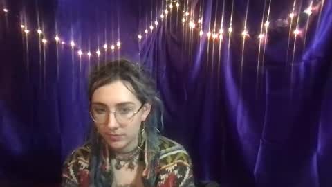 Fae online show from February 3, 5:51 am