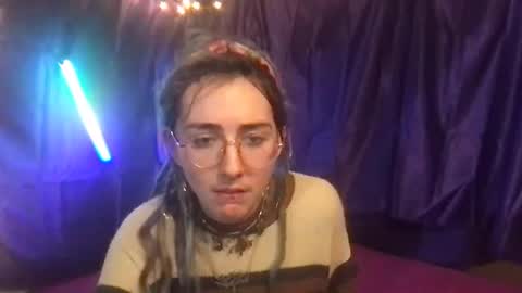 Fae online show from February 6, 8:50 am