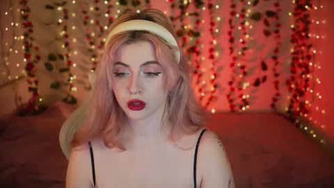 Vi  online show from March 5, 4:58 pm