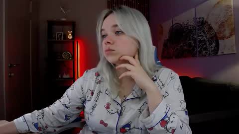 Bella online show from November 15, 10:38 am