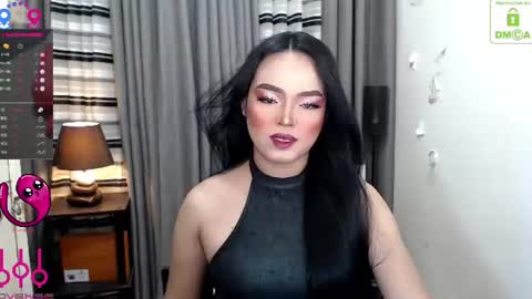 ITYS ME MONA online show from June 10, 11:20 am