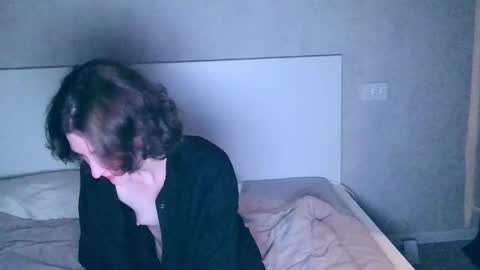 Kira online show from September 28, 2:40 am