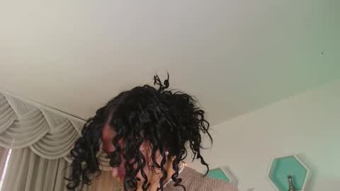 Farah online show from February 3, 12:10 pm