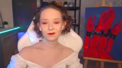 Fascinating   Eyes online show from February 6, 8:13 pm