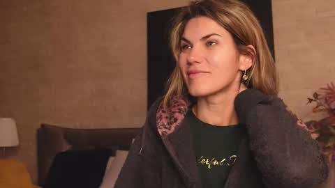 FeliciaKrige online show from March 14, 7:04 pm