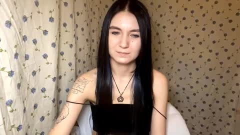 Lola online show from March 13, 8:54 pm