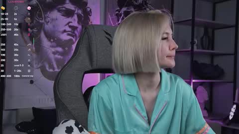 Rey online show from February 22, 7:59 pm