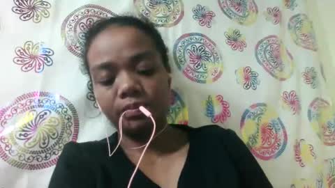 fetranialdy online show from May 14, 6:47 pm