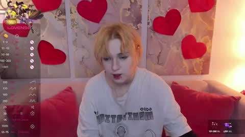 fiamoory online show from February 25, 10:20 pm