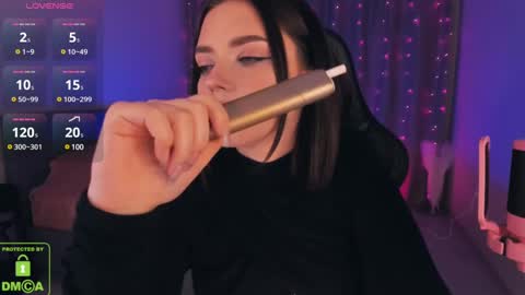 LEEN online show from January 4, 4:01 am