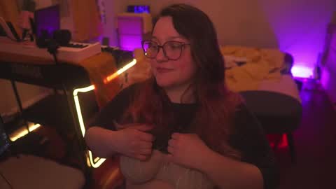 Lio Roxy online show from March 5, 6:09 am