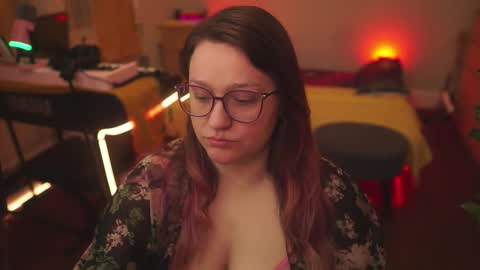 Lio Roxy online show from February 14, 5:31 am