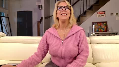 Bianca online show from October 17, 9:29 pm