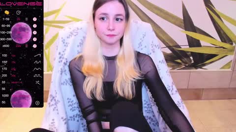 FlexiMona online show from February 16, 7:38 pm