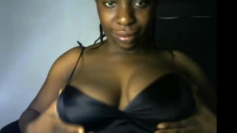 flirty aria online show from February 11, 5:31 am