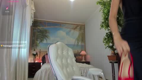 Nicole online show from February 25, 7:52 am