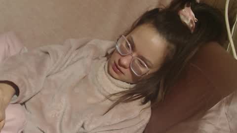 say meow and send tip  online show from March 2, 5:30 pm