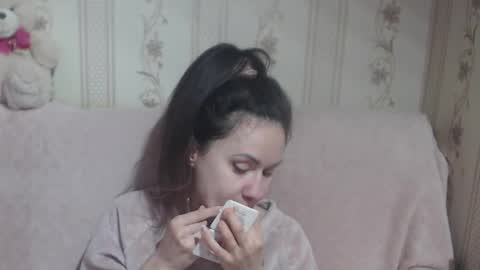 say meow and send tip  online show from March 11, 8:40 am