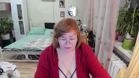 Flowerlower online show from February 4, 6:44 pm