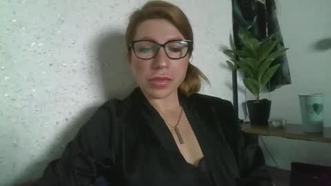 fox_red_lady7 online show from March 1, 8:34 am
