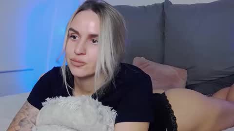 Foxy Kimmi online show from November 26, 7:09 am