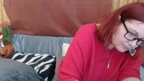 foxydesiree online show from April 2, 6:44 am