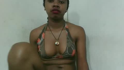 francinealdy online show from November 25, 11:23 am