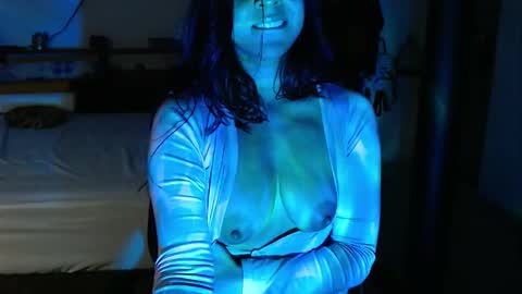 franfinee online show from January 7, 3:10 am