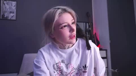 Asya UwU   online show from January 8, 8:46 pm