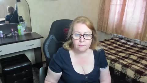 FrauMartha online show from February 14, 8:21 am