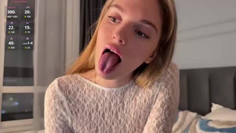 Sonya online show from November 27, 5:38 pm