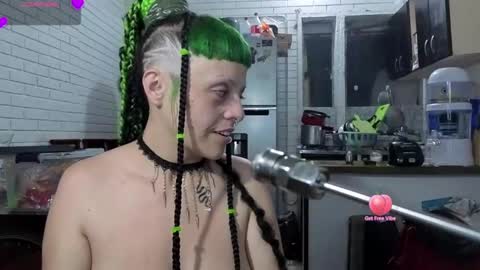 freyaa_sorceress online show from October 7, 1:10 am