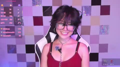 frida_lassi_ online show from March 24, 10:15 pm