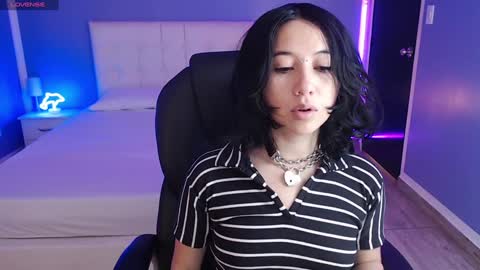 frida_lassi_ online show from January 15, 12:04 pm