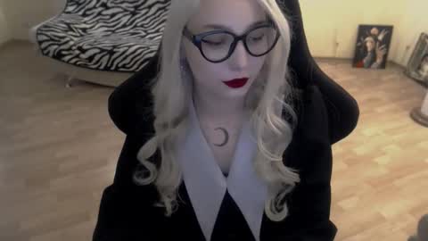 Lilith online show from October 29, 11:25 am