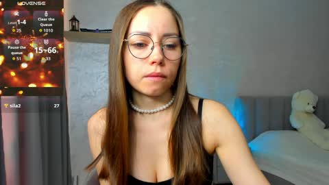 fun__nd__bun online show from April 4, 1:37 am