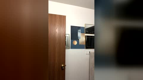 Linnys Palace online show from February 25, 7:01 pm