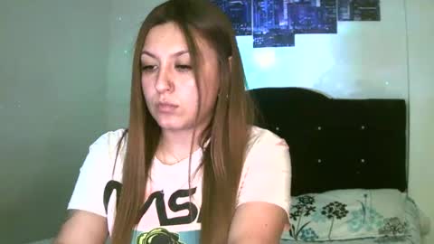 gabbie_kook online show from December 4, 6:06 pm