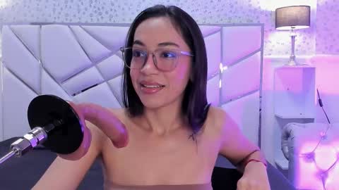 gabbieskinny online show from March 29, 11:42 am