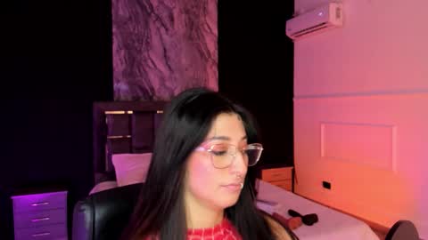 Gabriela Kassi online show from February 5, 11:35 am