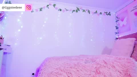   online show from April 11, 9:18 pm