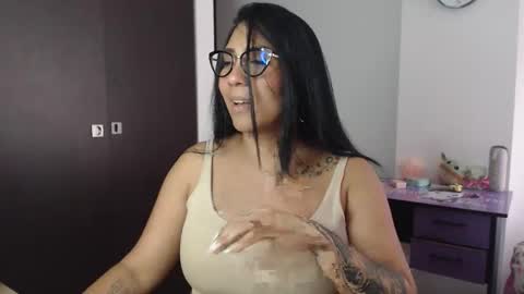 Gaby Blue online show from November 7, 9:09 pm