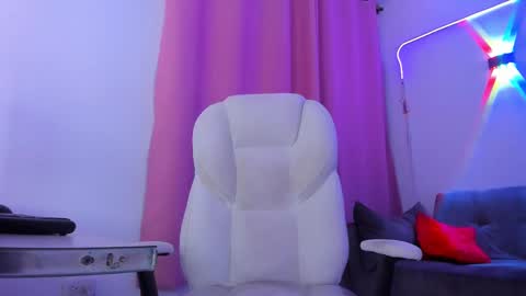 gaby online show from October 7, 2:43 pm